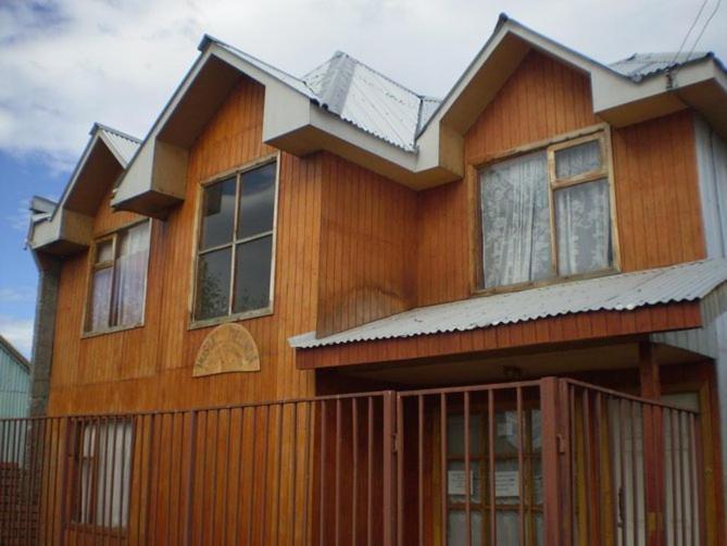 Hostel Melinda Puerto Natales Bagian luar foto